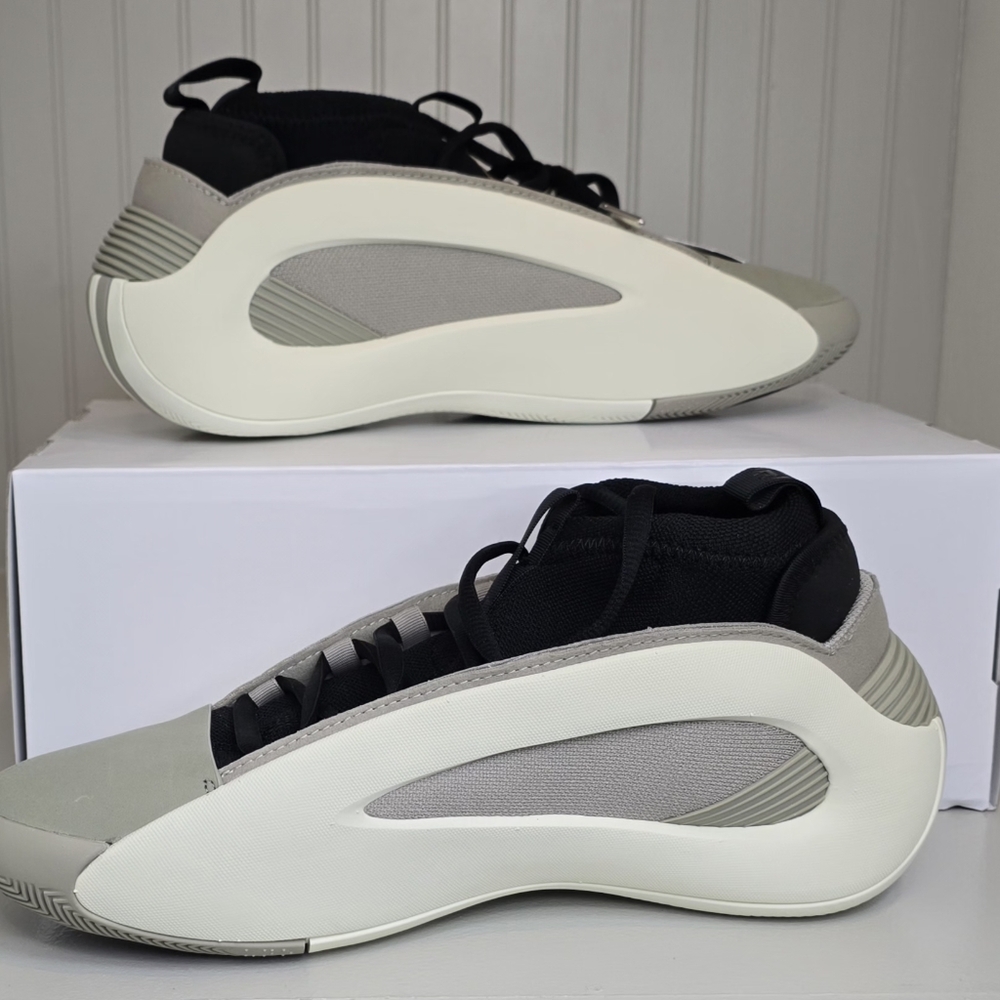 Adidas Harden Volume 8 Basketball Shoes Mens Size 9.5  Ivory Black Grey IG6649